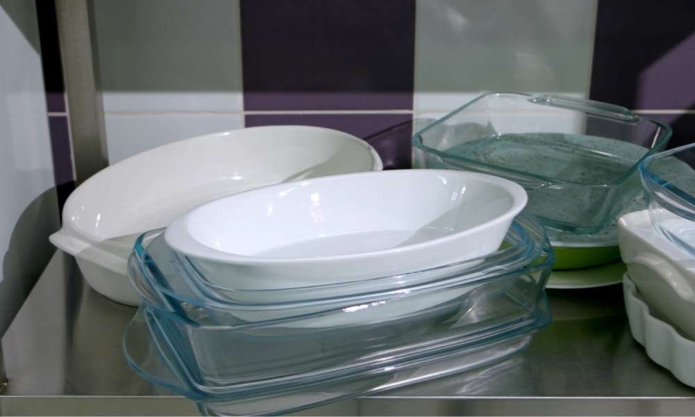 How to Clean Glass Cookware