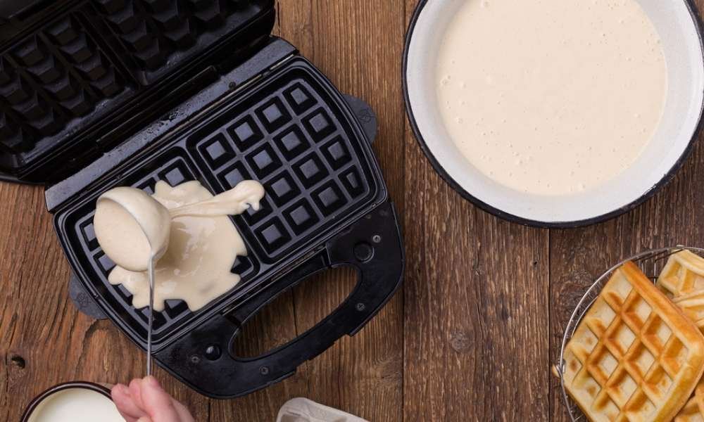 Cleaning Process of Waffler Maker With Removable Plates  