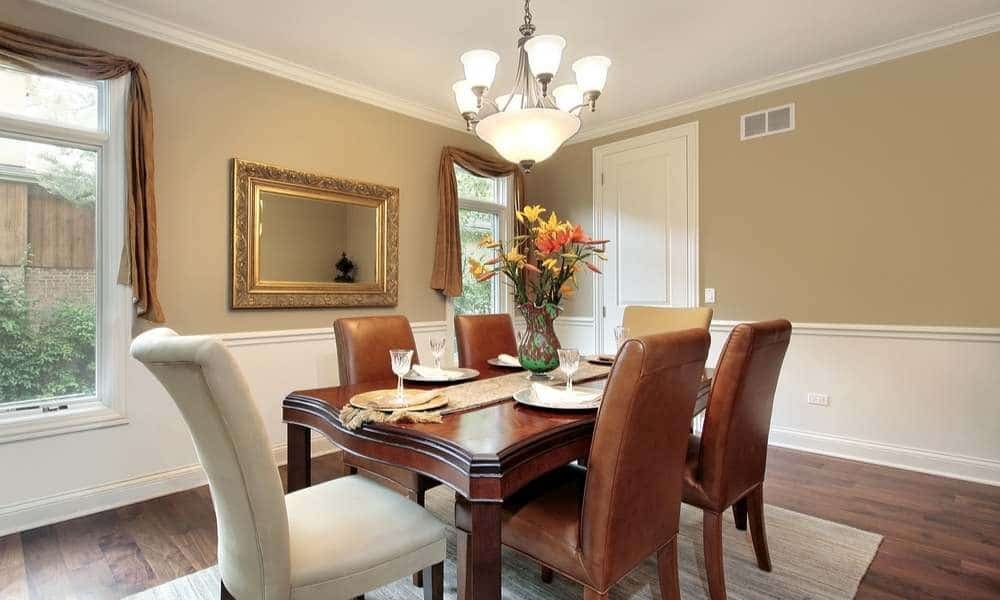 decorate the walls dining room