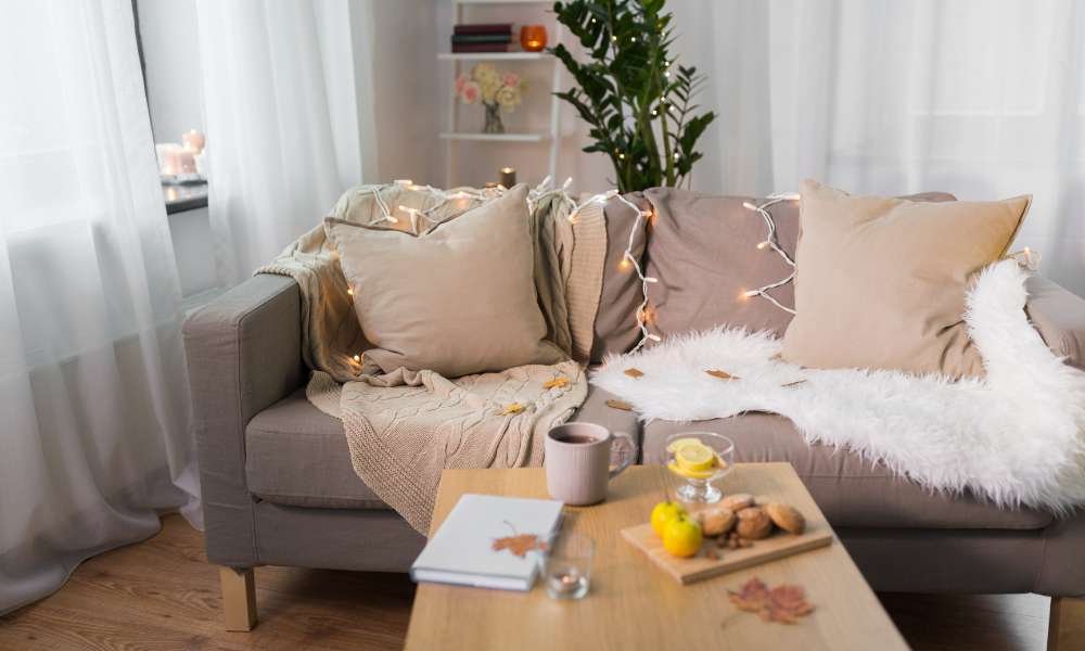 Living Room Coffee Table Christmas Decor Ideas