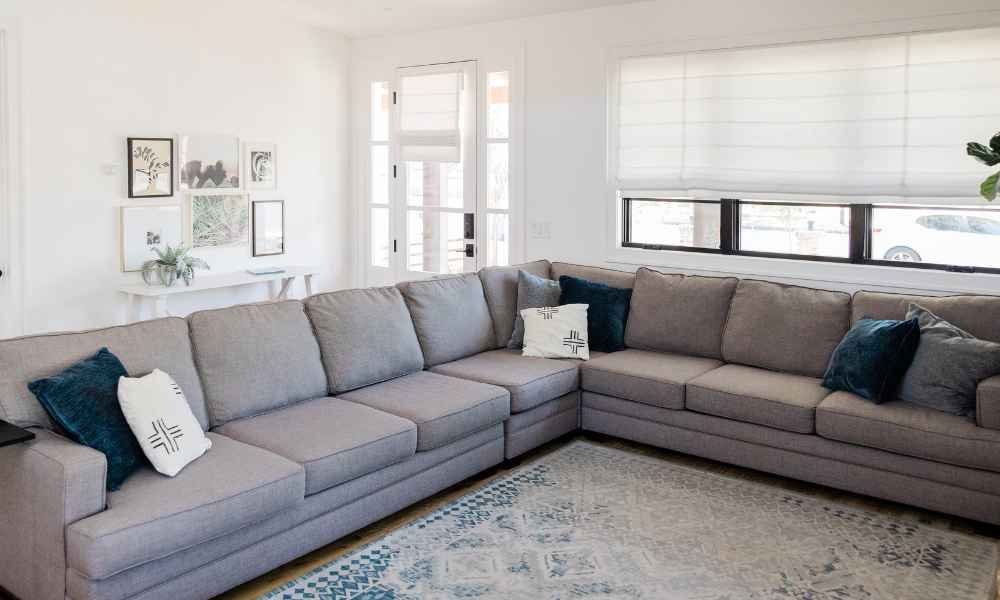 How to Arrange l-shaped Sofa in Living Room