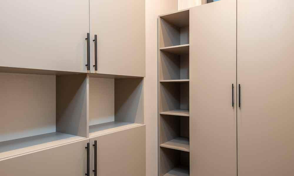 How to Organize Open Shelves in Living Room