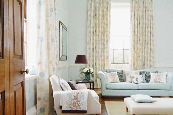 Consider Your Living Room Style For Curtains