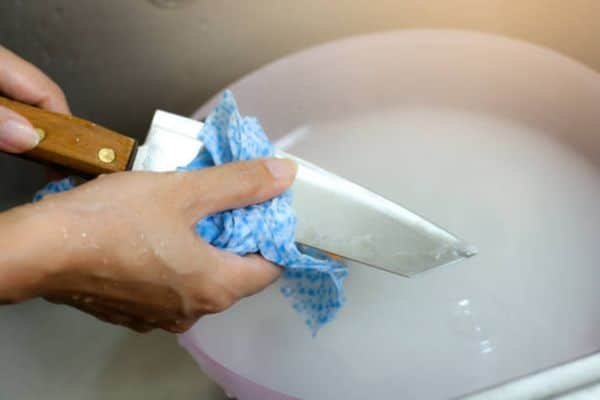 How to Care for Your Damascus Cooking Knives