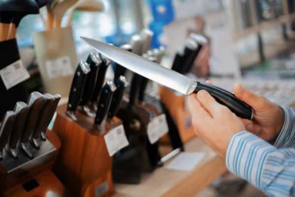 Pro Tips to Keep Your Knife Sharp Longer