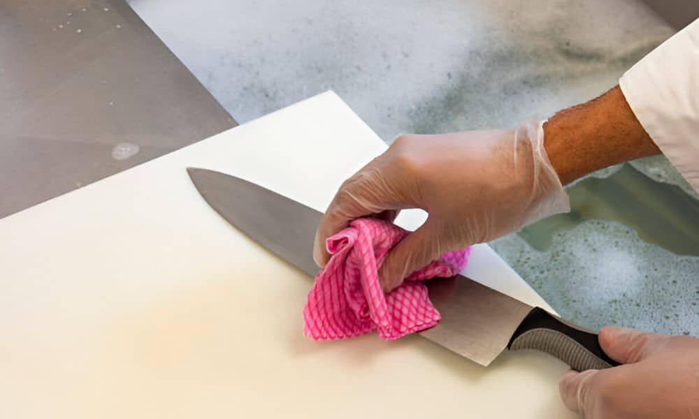 When Must A Knife Be Cleaned And Sanitized