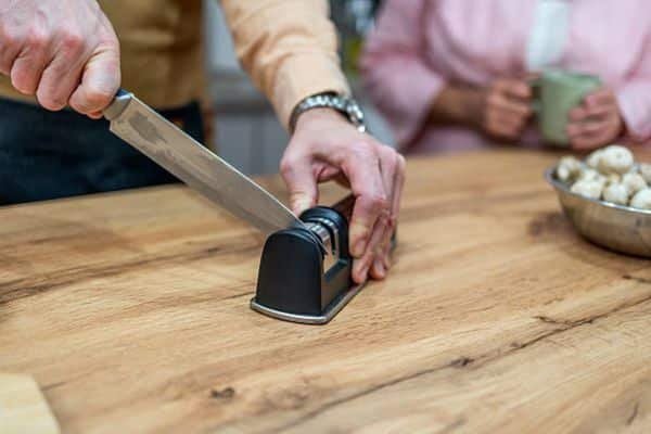When to Use an Electric Sharpener
