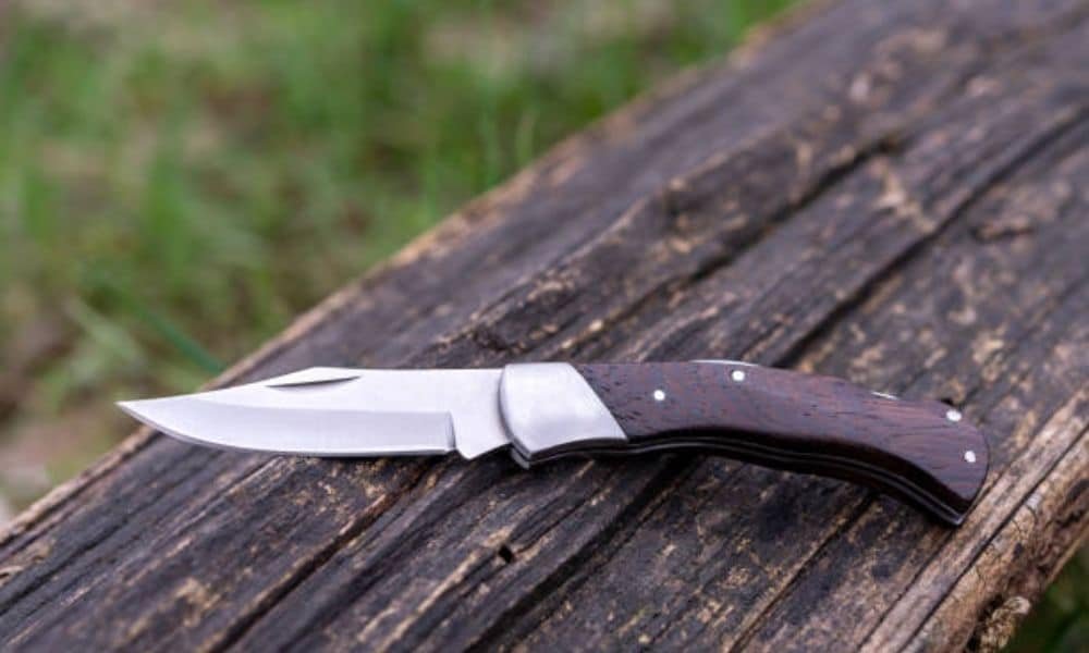 How To Clean Pocket Knife Blades