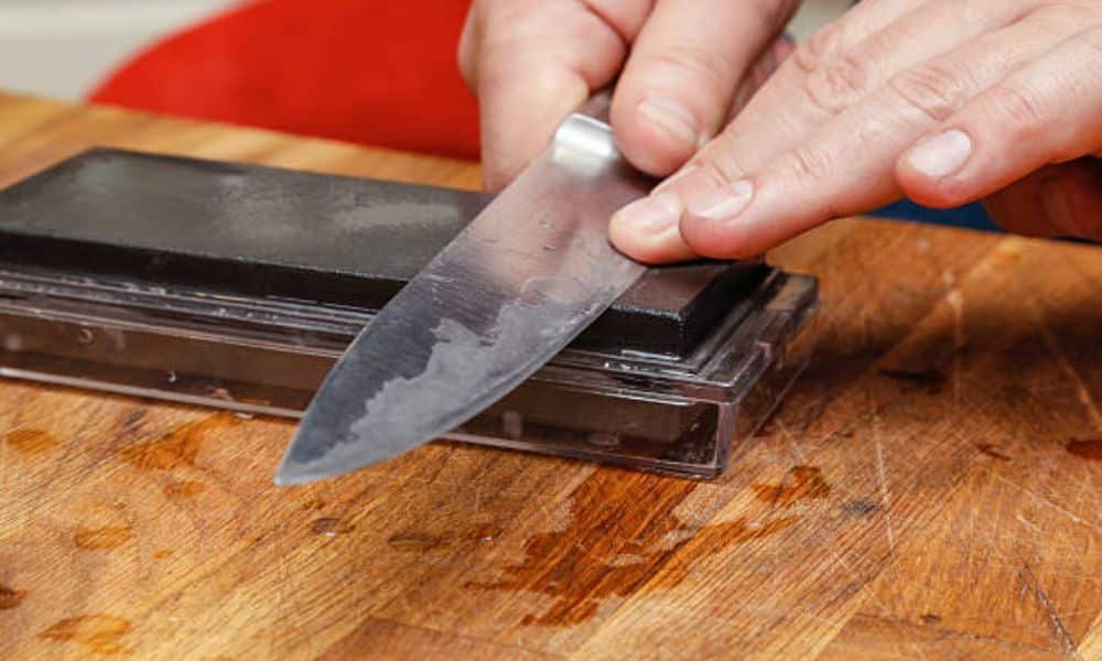 How To Use A Kitchen Knife Sharpener