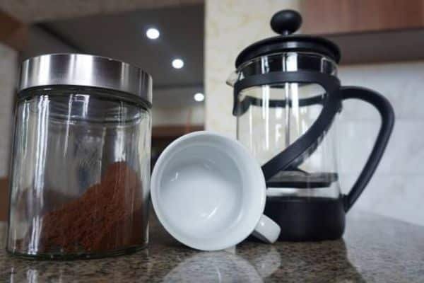 How Much Coffee for 4 Cups of French Press?